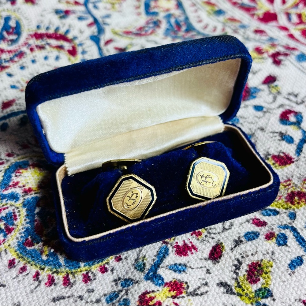 VTG 1950s Gold “B” Cufflinks in Velvet Box